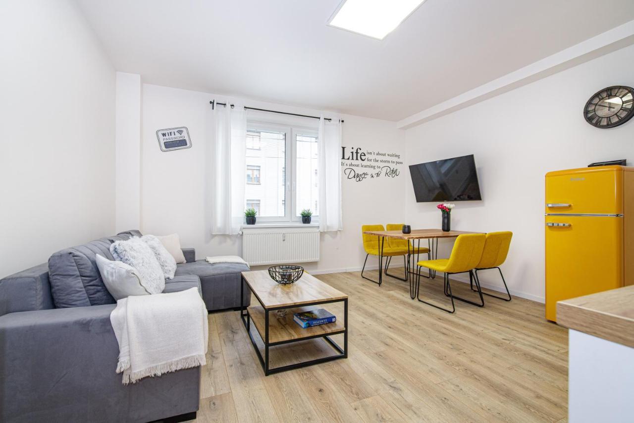 Luxury Apartments Stud - Vb 俄斯特拉发 外观 照片